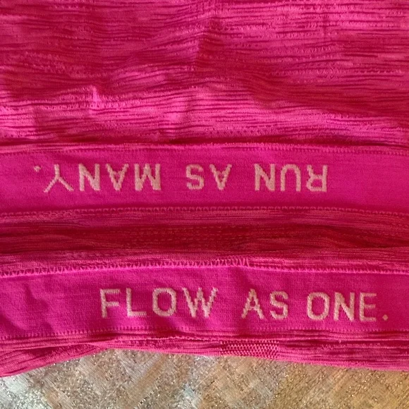 Lululemon Swiftly Tech High Neck Tank 2.0 race - Picture 8 of 8